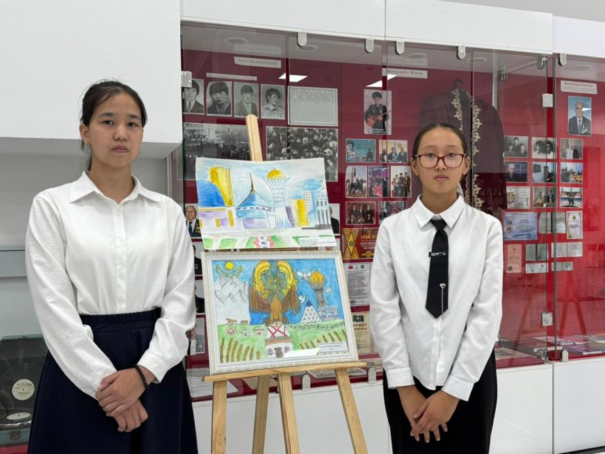 ЖАМБЫЛ ЖАСТАРЫ ЕЛ РӘМІЗДЕРІНЕ АРНАЛҒАН КӨРКЕМ ТУЫНДЫЛАРЫН ҰСЫНДЫ