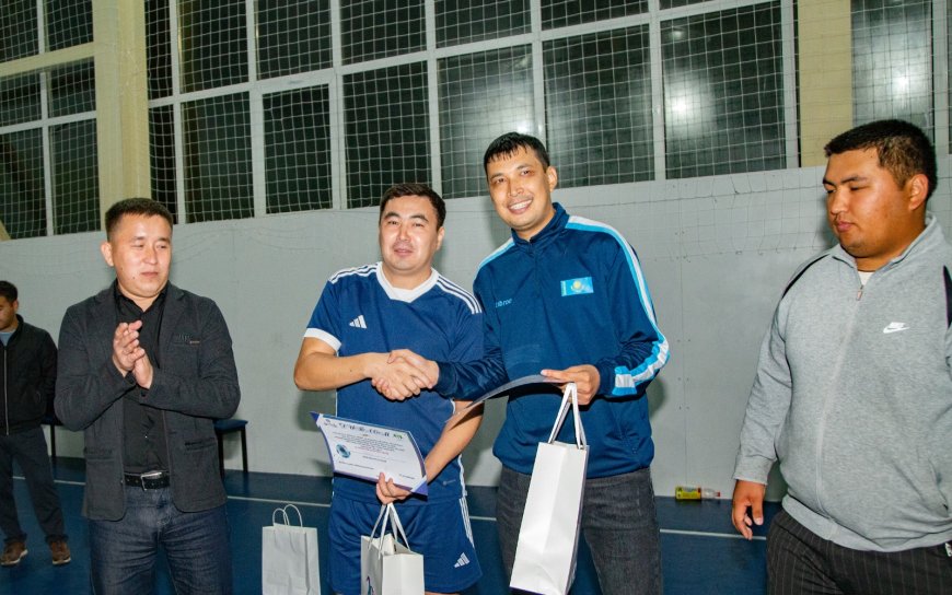 «AR-AI» газетінің 20 жылдығына орай шағын футбол турнирі өтті!