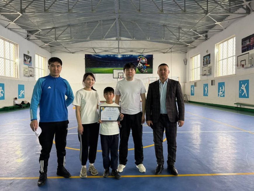 “Мерейлі жас отбасылар арасында” “Әкем,анам және мен”эстафеталық жарысы өткізілді