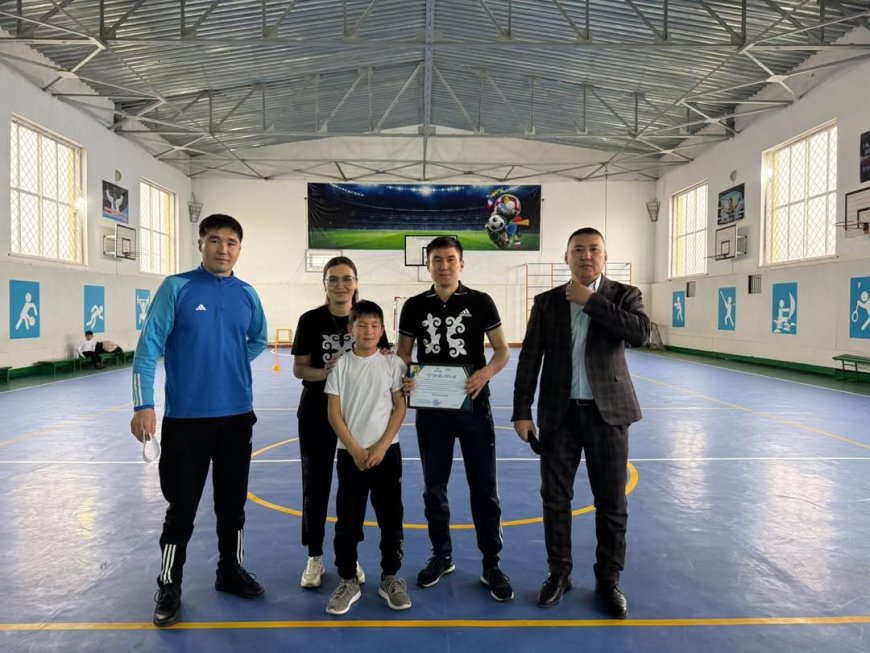 “Мерейлі жас отбасылар арасында” “Әкем,анам және мен”эстафеталық жарысы өткізілді