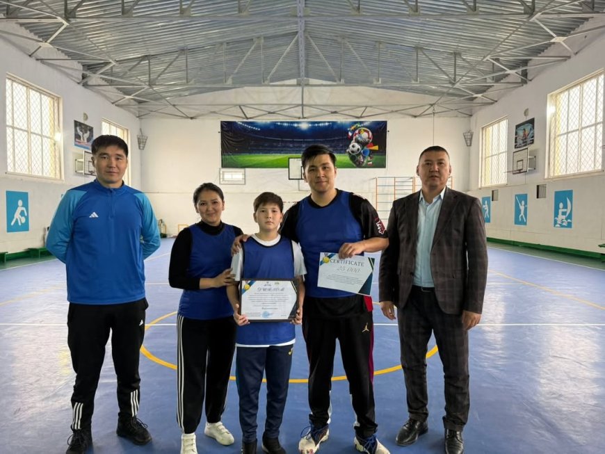 “Мерейлі жас отбасылар арасында” “Әкем,анам және мен”эстафеталық жарысы өткізілді