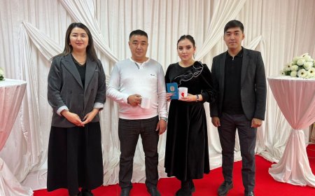 Жас жұбайларға неке куәлігі салтанатты түрде табысталды