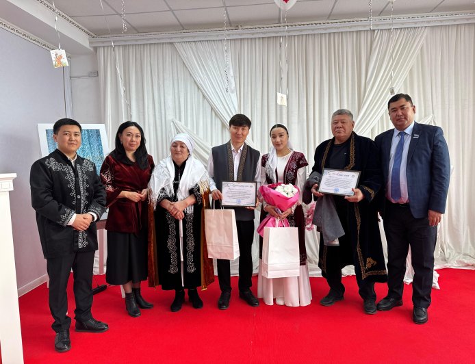 17 наурыз – Шаңырақ күні: өнегелі отбасылармен кездесу өтті