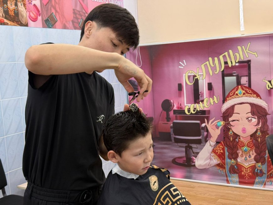 Жастар ресурстық орталығының сән салонында волонтерлік мақсатта тегін қызмет көрсету шарасы ұйымдастырылды.