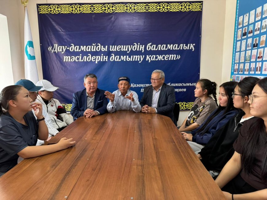 “Ұрпақтар сабақтастығы” атты тақырыпта жастармен дөңгелек үстел ұйымдастырылды